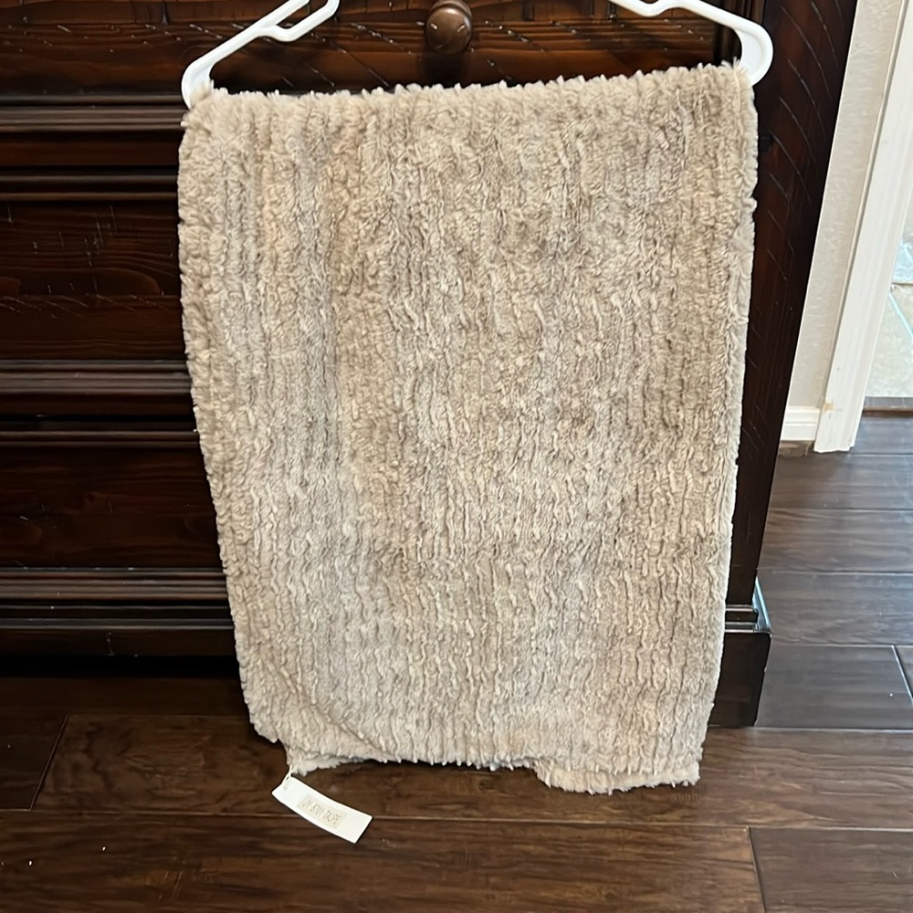 Faux Fur Shawl (super soft)
